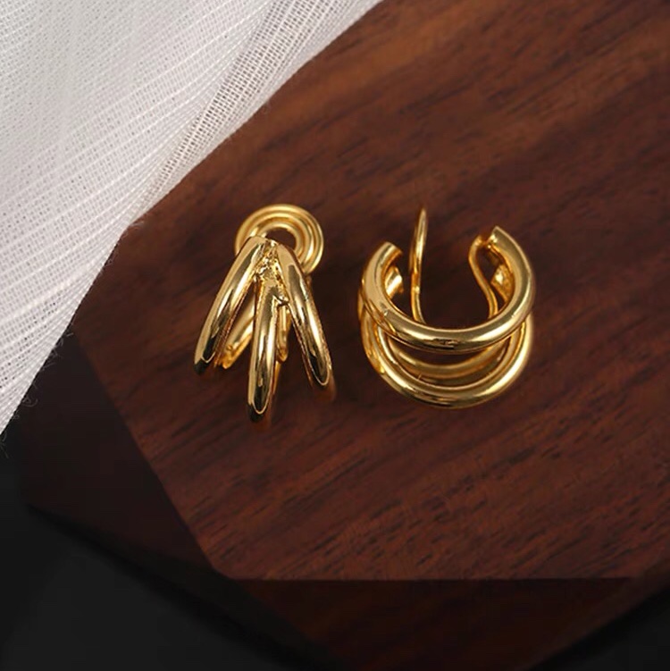 Ear-clipped women's summer European and American style small, simple and elegant cold style earrings 5 Jieya steel jewelry