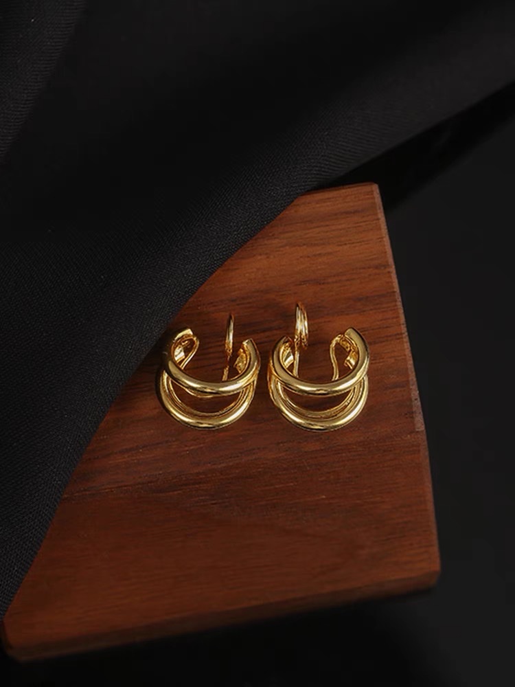 Ear-clipped women's summer European and American style small, simple and elegant cold style earrings 5 Jieya steel jewelry details Picture