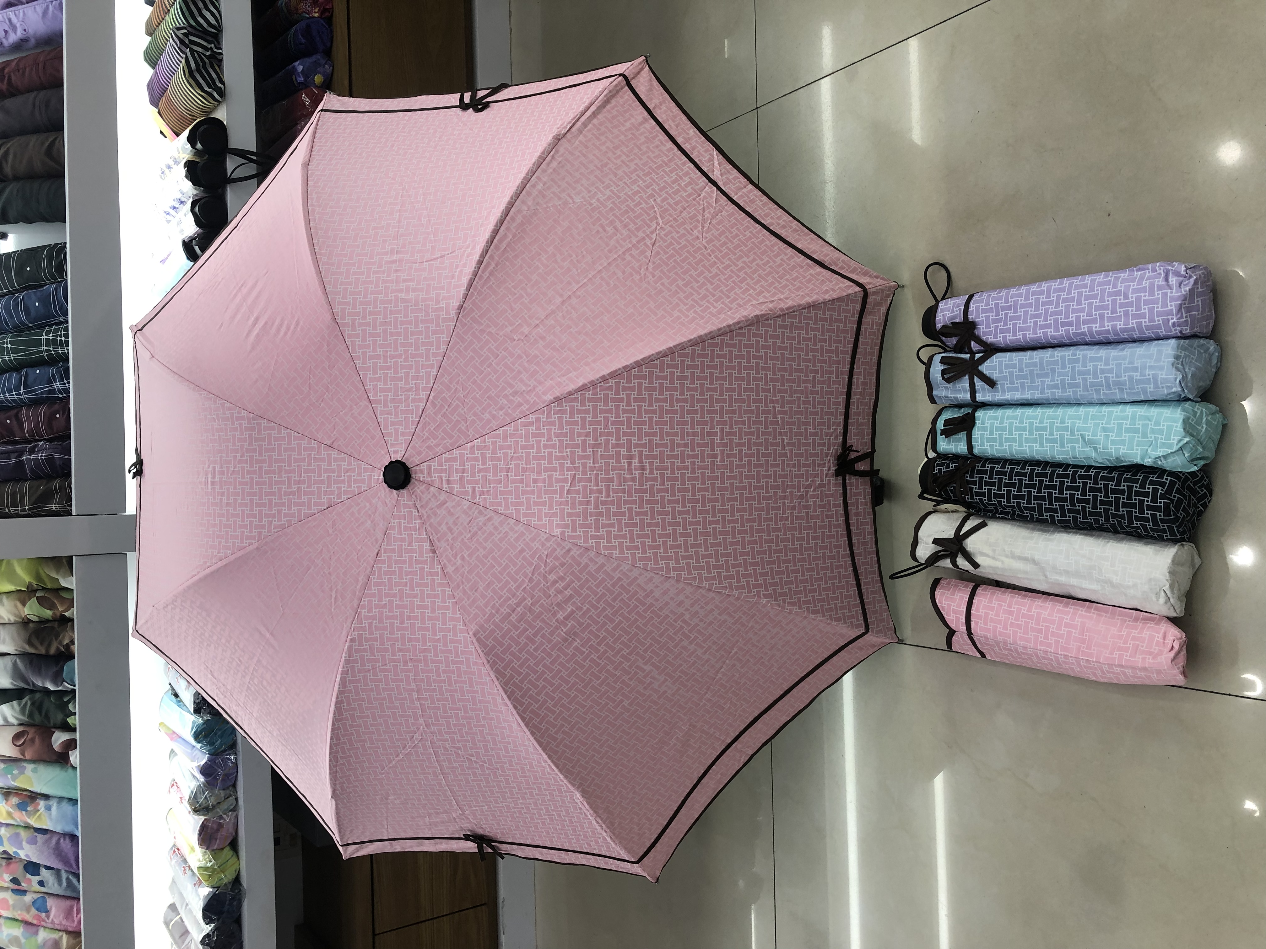 Vinyl Sun Umbrella Sunscreen Umbrella details Picture