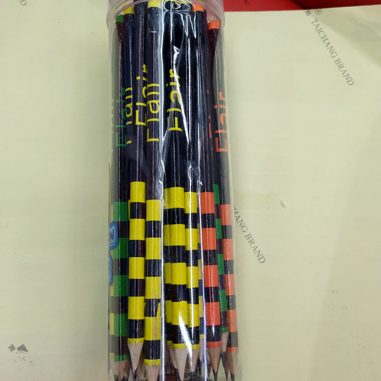 48 barrel-packed pencils with leather tips