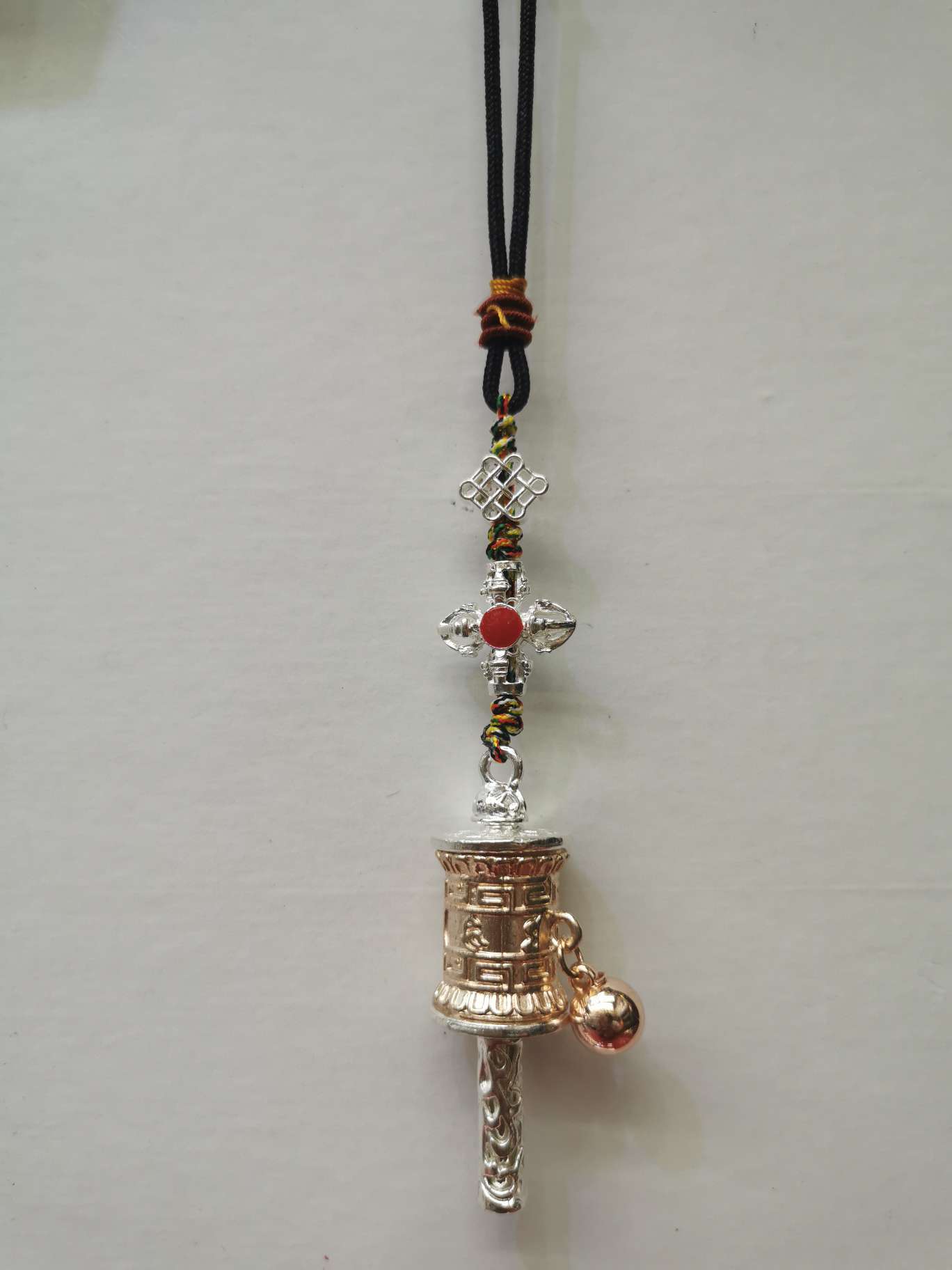 Concave hand-cranked wheel bag with waist tag YC0035 Application Scenario