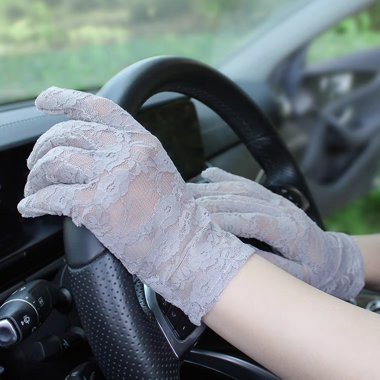 Summer sun protection gloves for women lace UV protection thin driving and riding non-slip sunshade spring and autumn short gloves