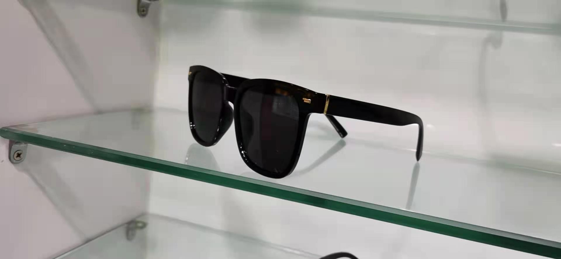 Anti-ultraviolet driving glasses, Korean version small face round face eye protection, Korean version trendy driving special driving glasses, sunglasses, black sunglasses details Picture