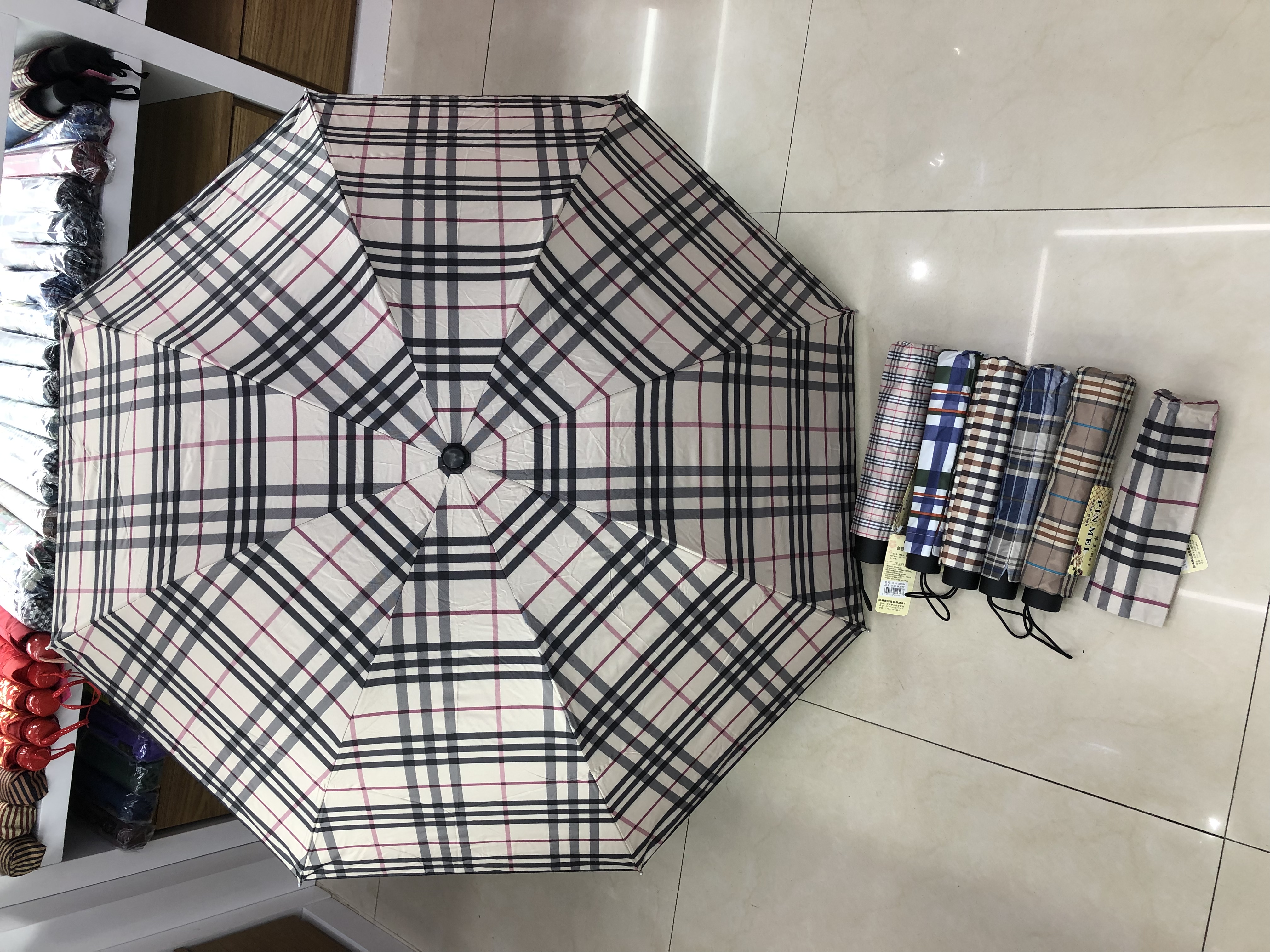 Yarn-Dyed Checked Vinyl details Picture