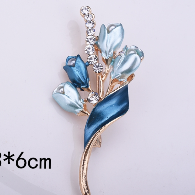 Brooch 500