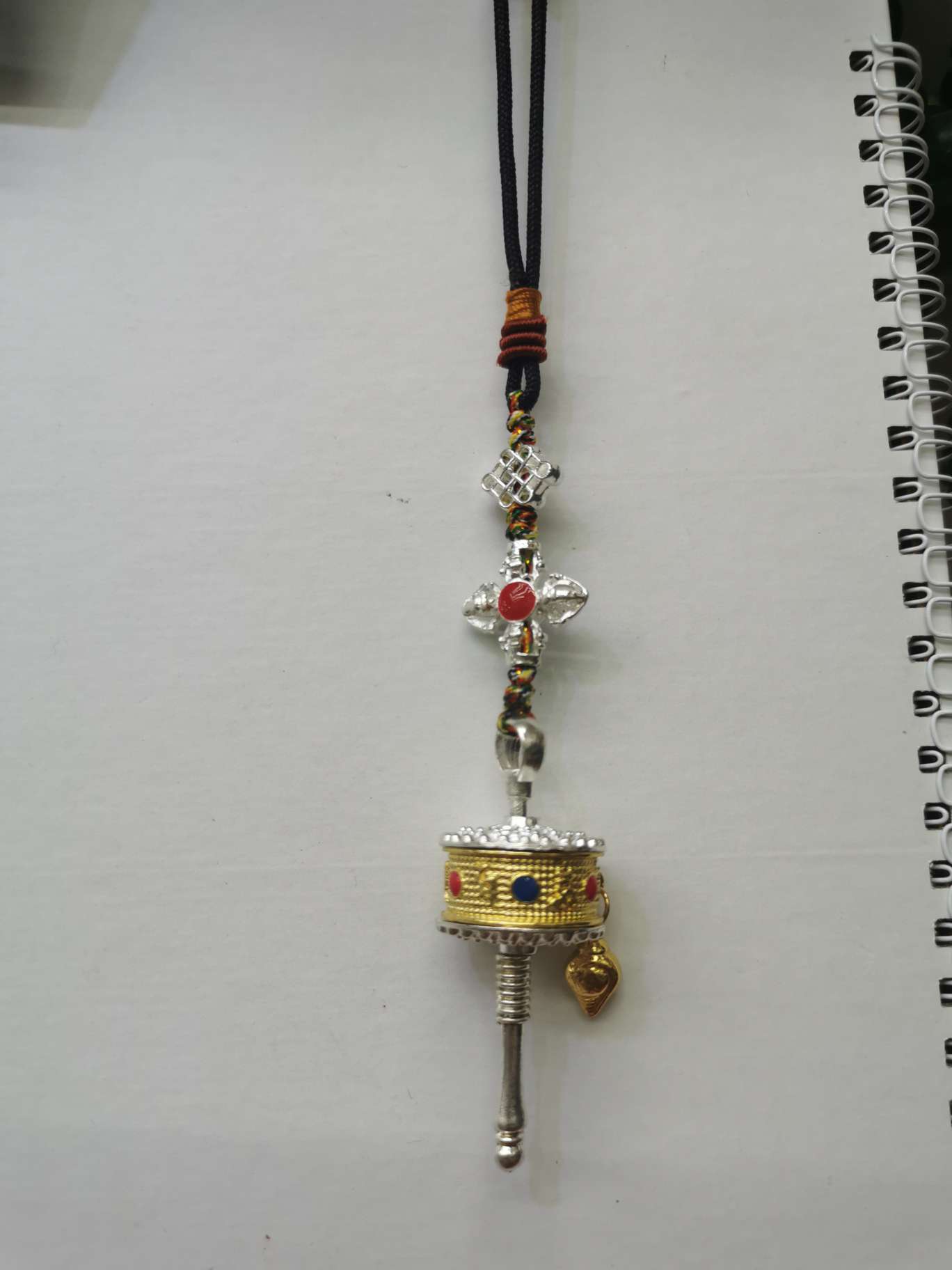 خمس قطرات من الزيت المحول إلى كيس معلق بطاقة CY0033. Item Picture