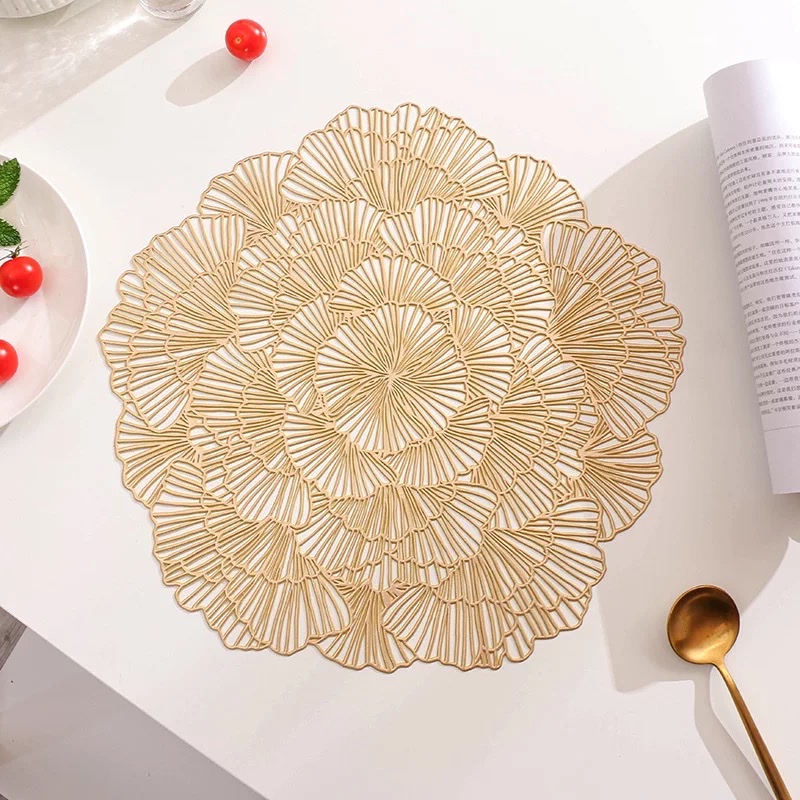 Floral European-style placemats, PVC hollowed-out gold-embossed table MATS, hotel heat insulation and anti-slip coffee coasters, steak plate MATS detail image 11