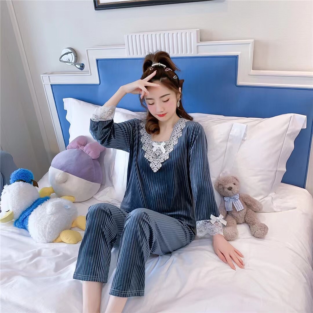 9028# Yiwu Good Goods and Fine Products 2021 New Style Special Sale Bestseller Promotion Limited-time Flash Sale Event Group (Batch 43) August Autumn Velvet Cratered Lace Long Sleeve Set M-XXL