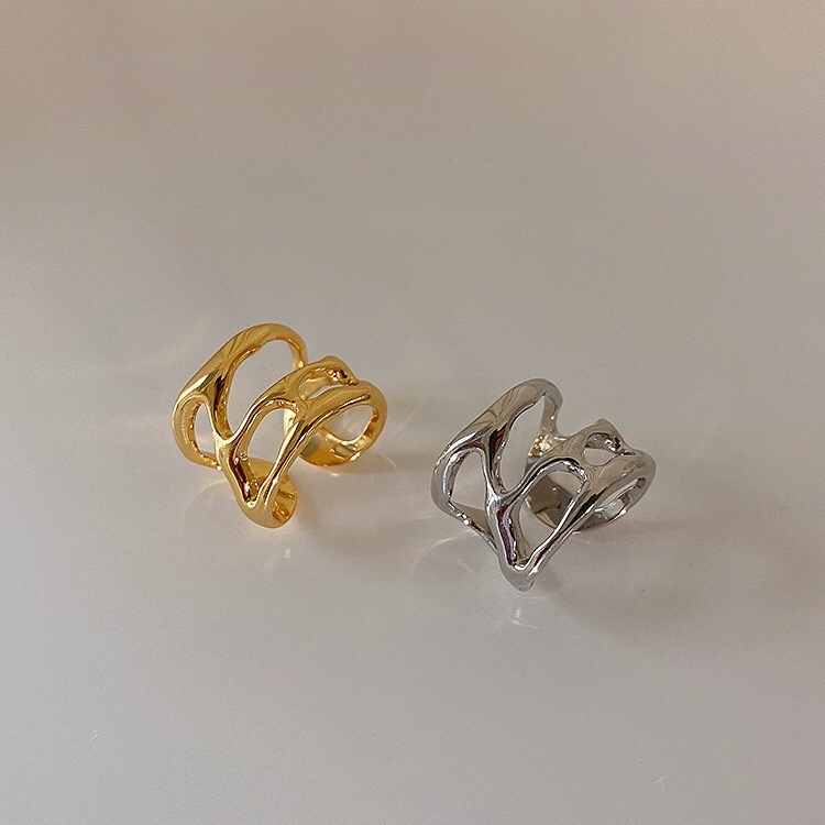 Yuzhu -037: A niche design, gold-plated metal with a unique opening, fashionable and retro style, adjustable cross, irregular and cold style ring Item Picture