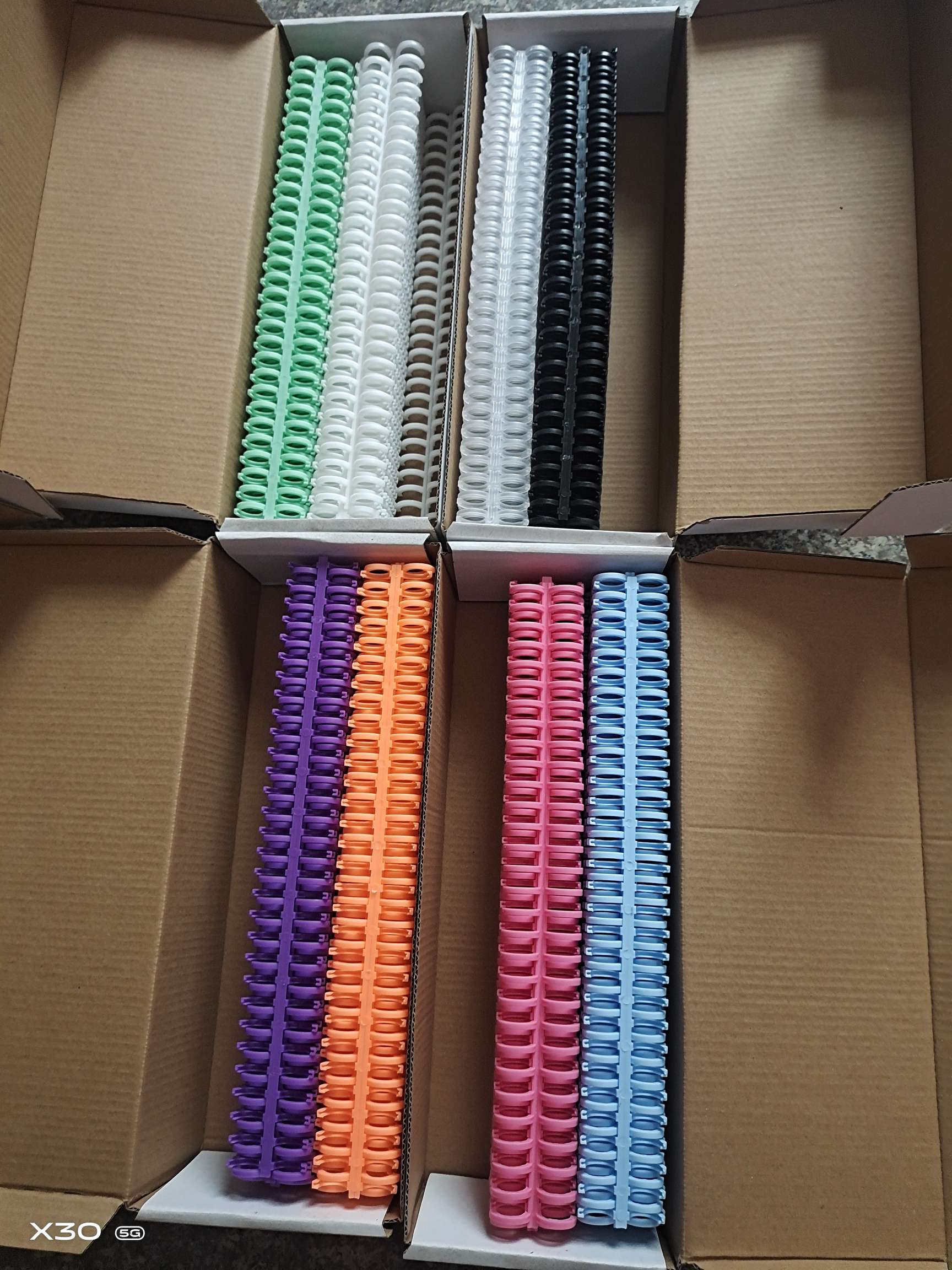 其他装订、胶粘用品实物图