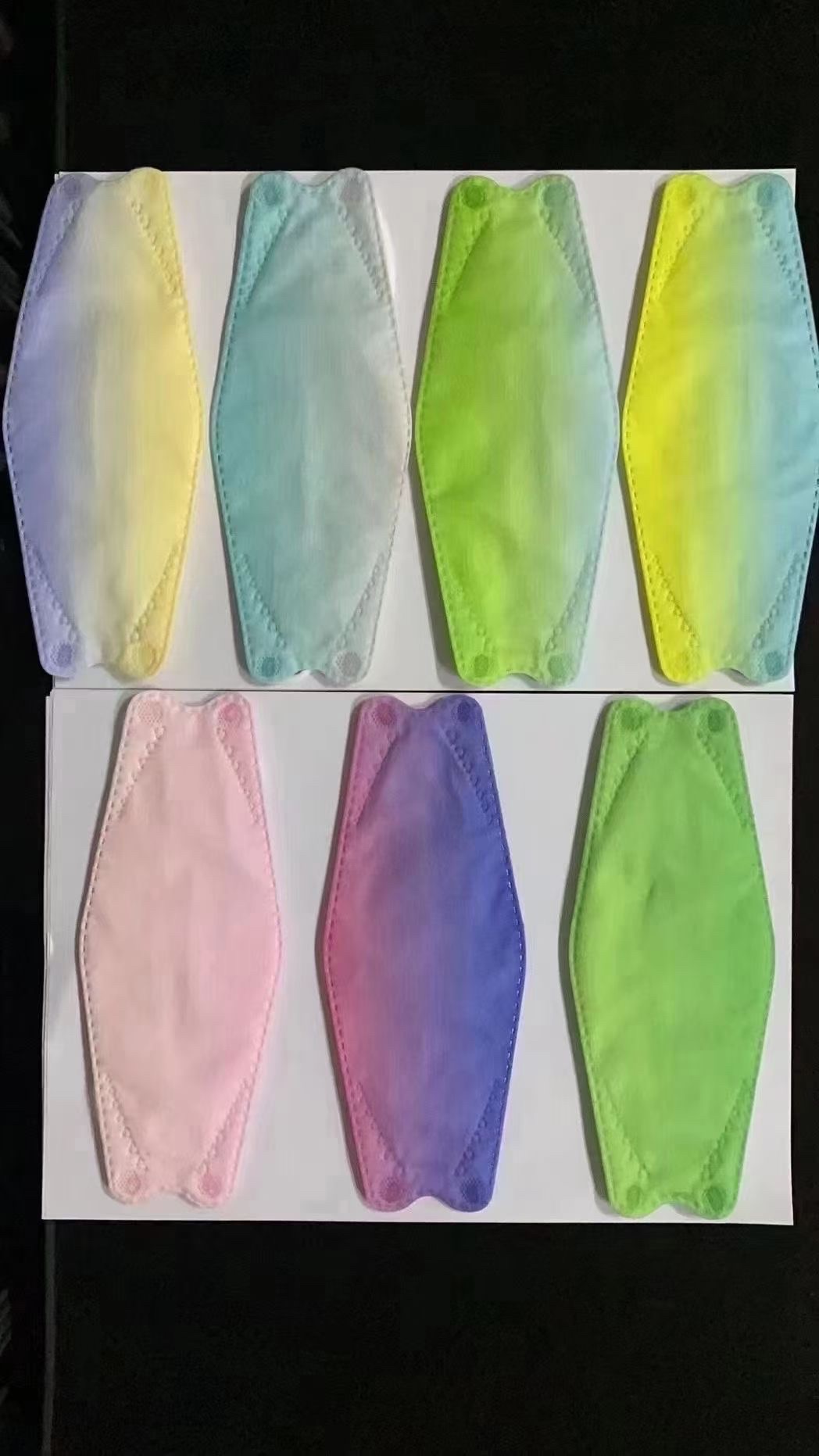 Gradient color adult mask fish form human KF94 mask fish mouth shape willow leaf shape folded Korean version individual packaging Application Scenario