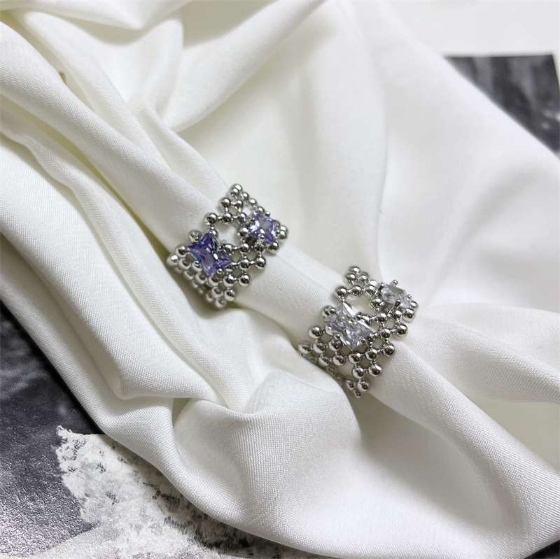 Yuzhu -041 Niche Design Sense Zircon hollowed-out wide version High-end, light luxury, personality, versatile, open uniform size, retro style ring Application Scenario