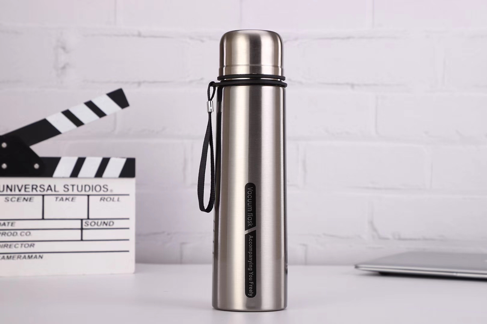 保温杯/304保温壶/真空壶白底实物图