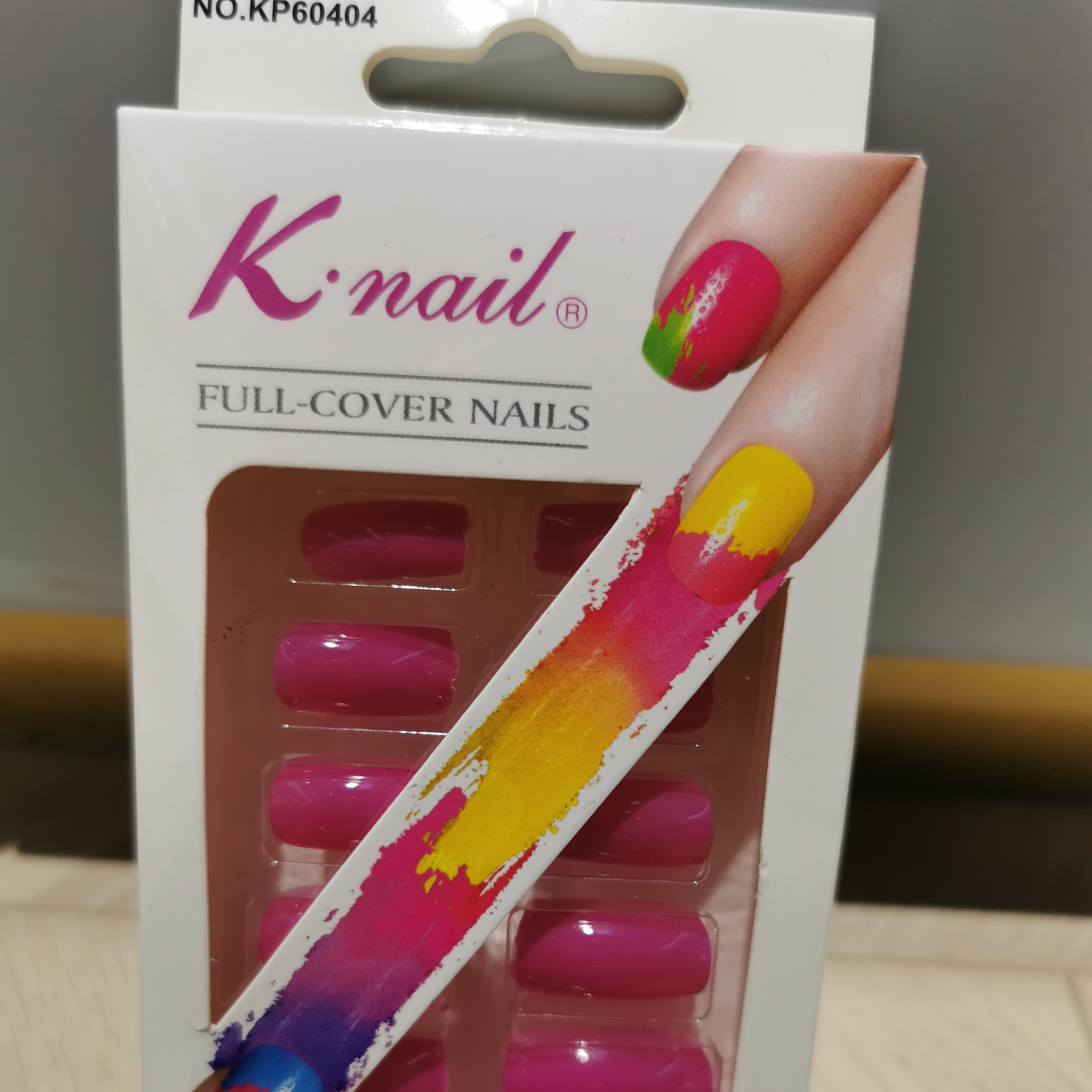 12片指甲，进口abs材质，混款，花色时尚