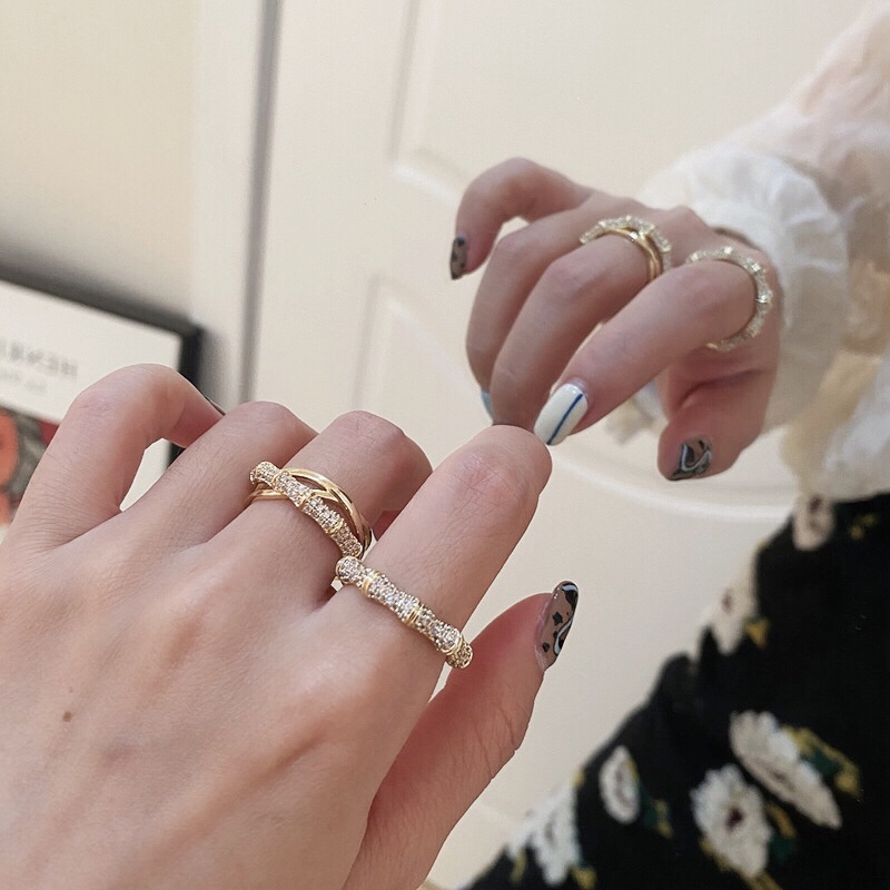 Yuzhu -053 French Niche Design, high-end, gold-plated zircon slightly inlaid with bamboo joints, simple and elegant, light luxury and individual ring Application Scenario