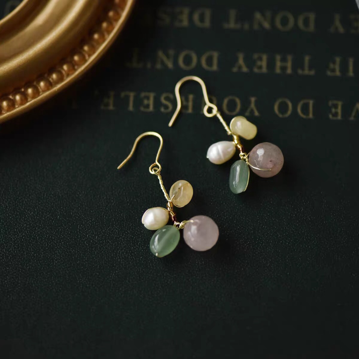 Retro court Lolita sweet maiden ethnic style delicate earrings