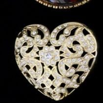 Brooch 547