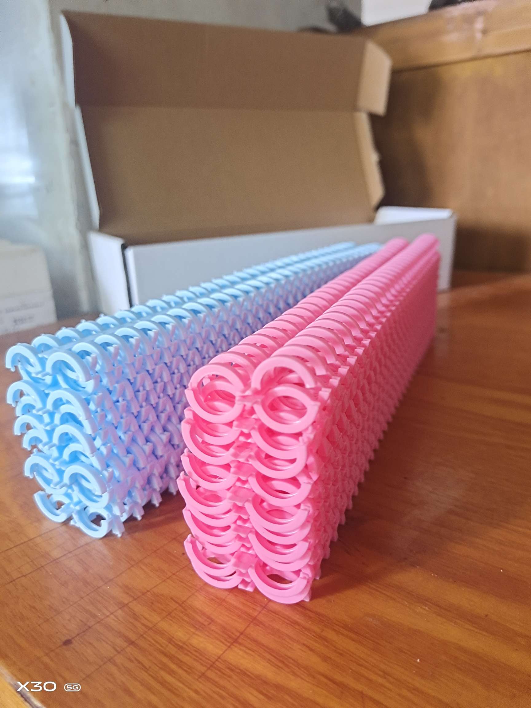 DIY塑料线圈活页本配件20孔26孔30孔 便于活页内页收纳线圈本两用详情图1