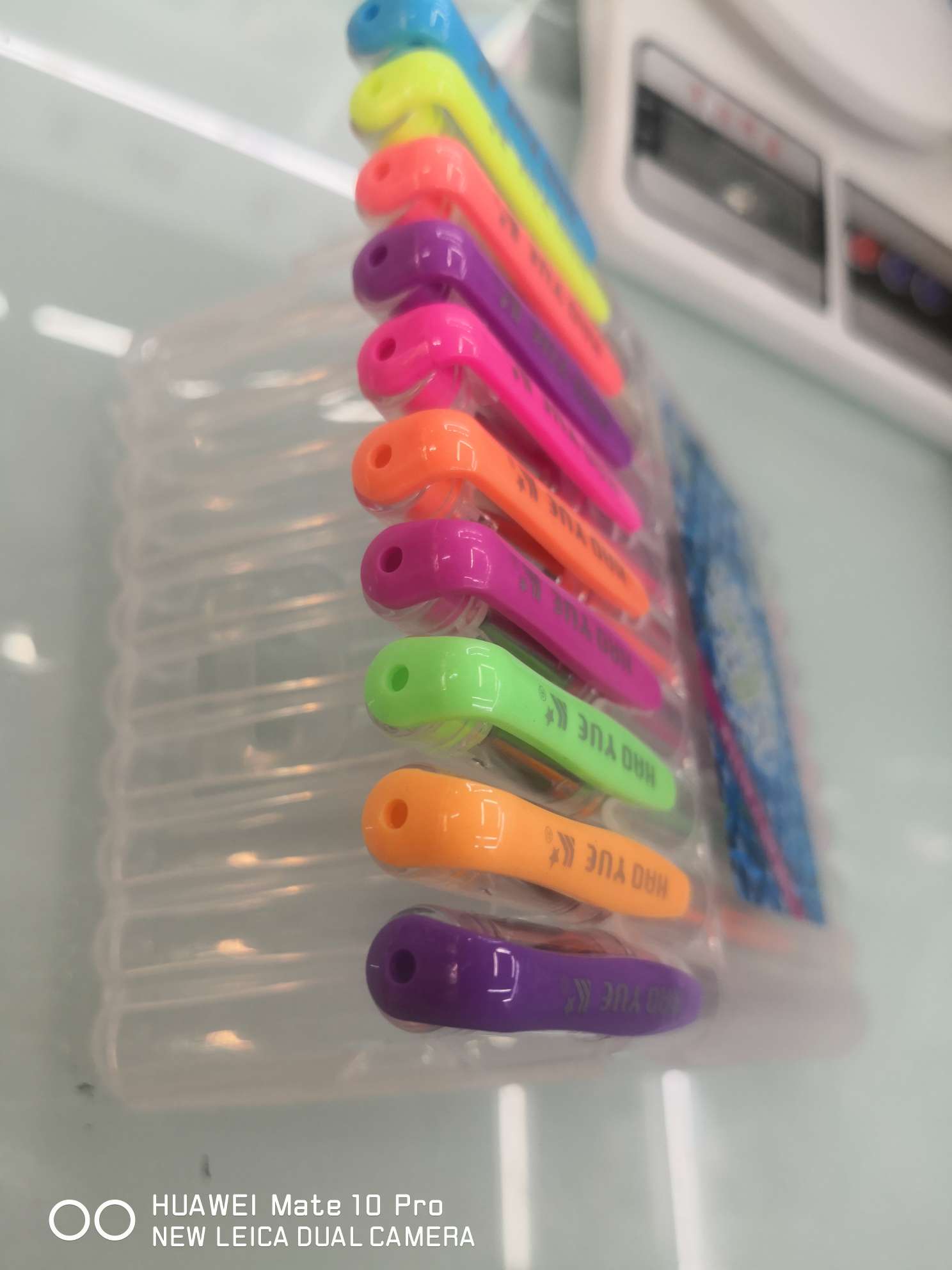 Yiwu Boyang Pen and Ink Supplies Store, 100STH - 10-color flip-top box packaged highlighters Application Scenario