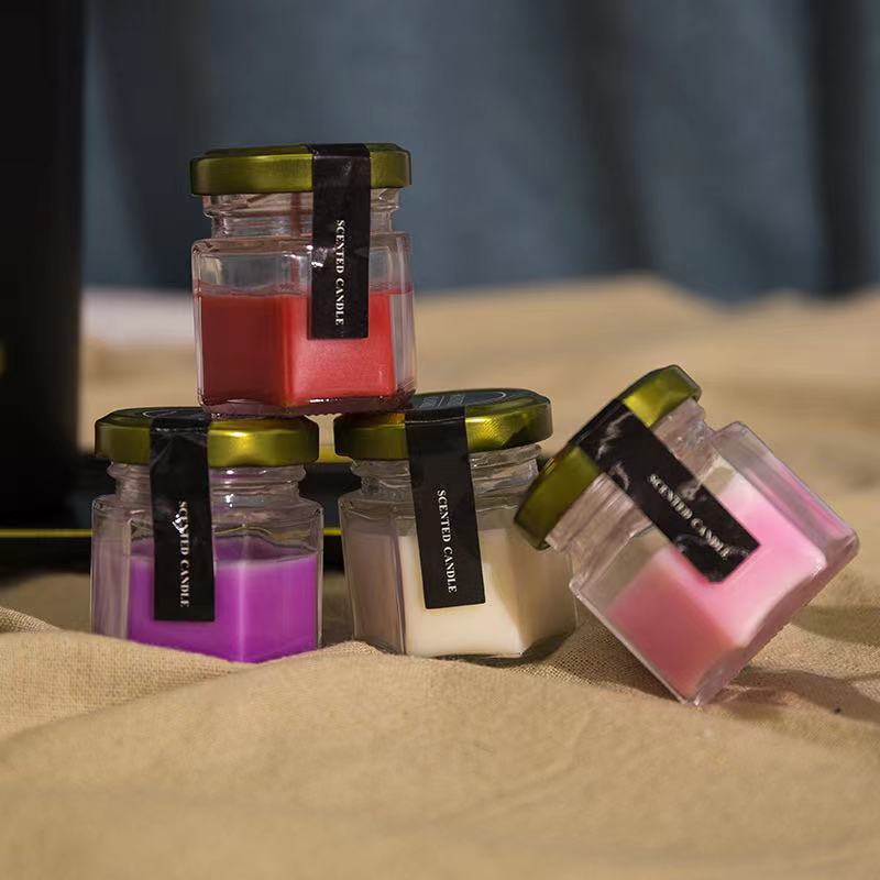 Neutral scented candle
