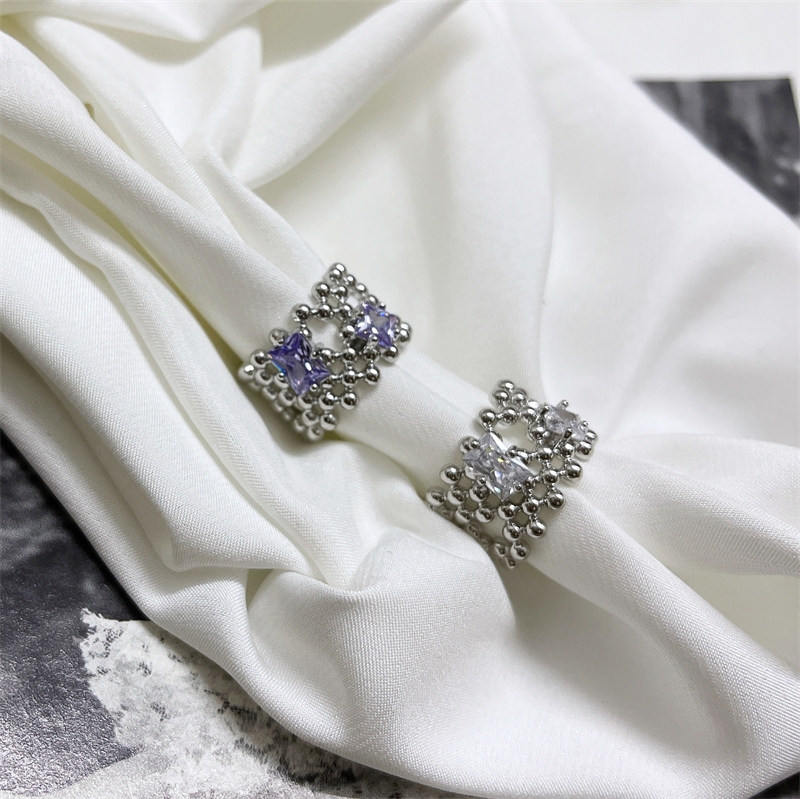 Yuzhu -041 Niche Design Sense Zircon hollowed-out wide version High-end, light luxury, personality, versatile, open uniform size, retro style ring