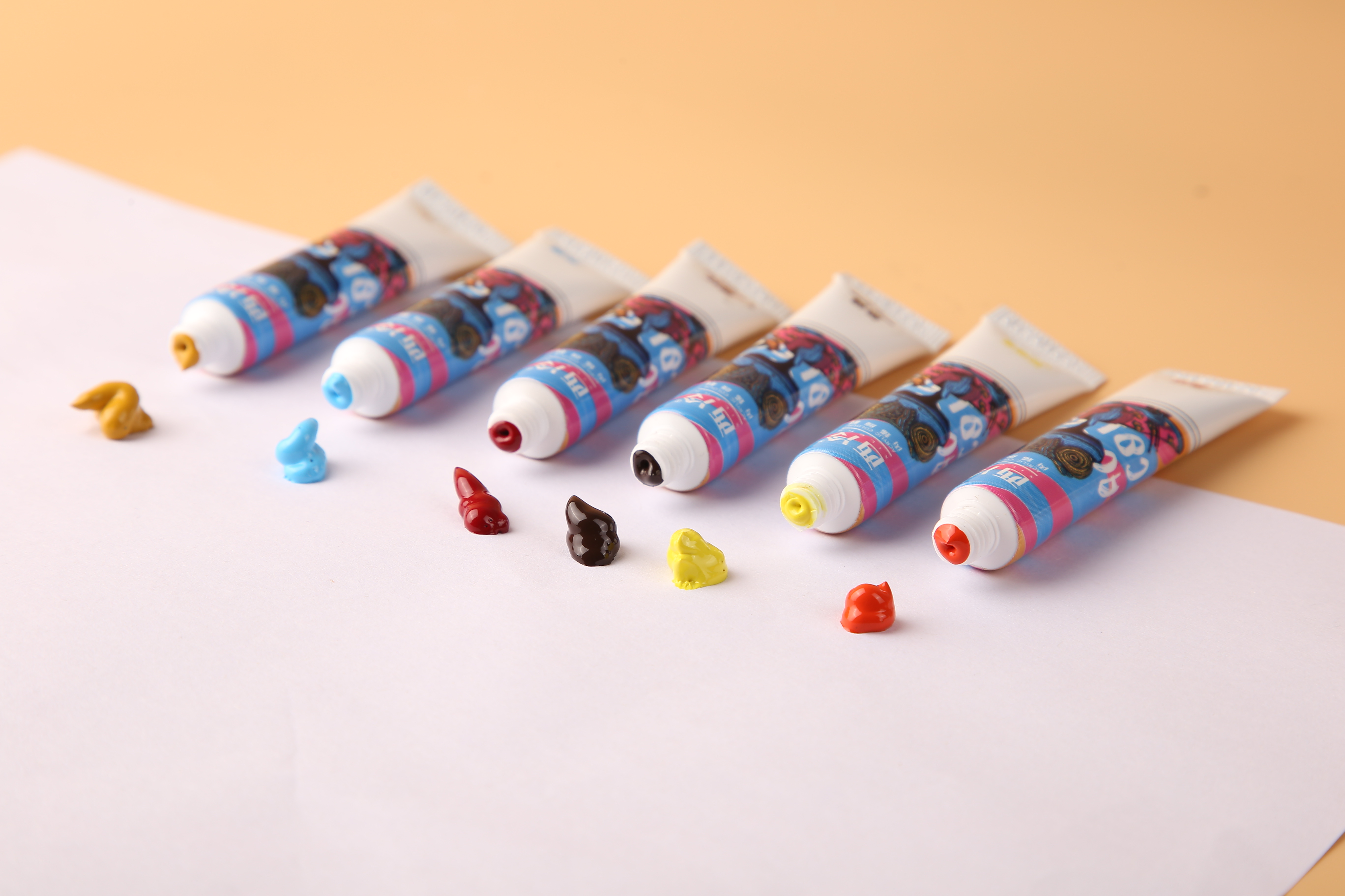 美术颜料实物图