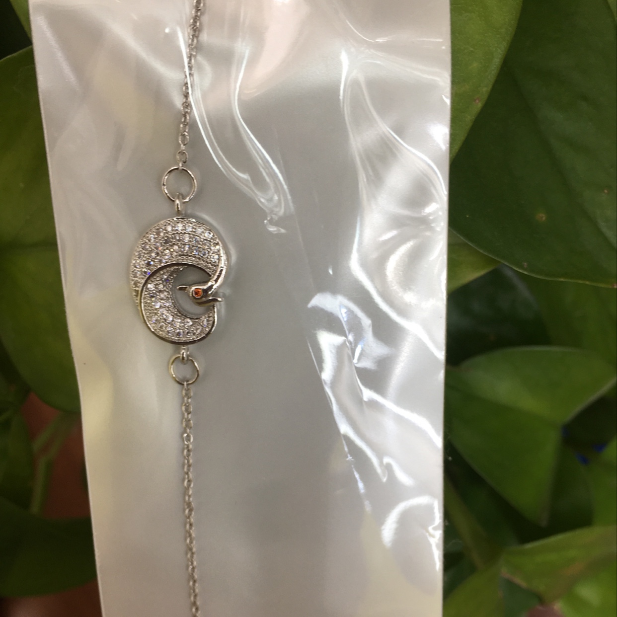 Bird zircon inset micro inset necklace bracelet source manufacturers direct wholesale fast hand live Tiktok preferred.