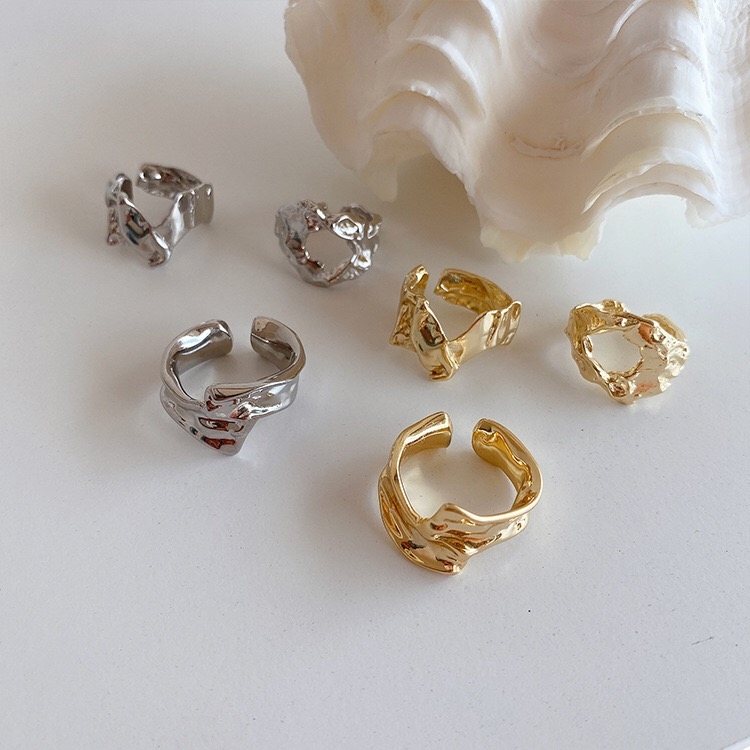 Yuzhu -045 French Baroque style design sense, niche retro, irregular three-dimensional concave-convex metal, cold and elegant open ring