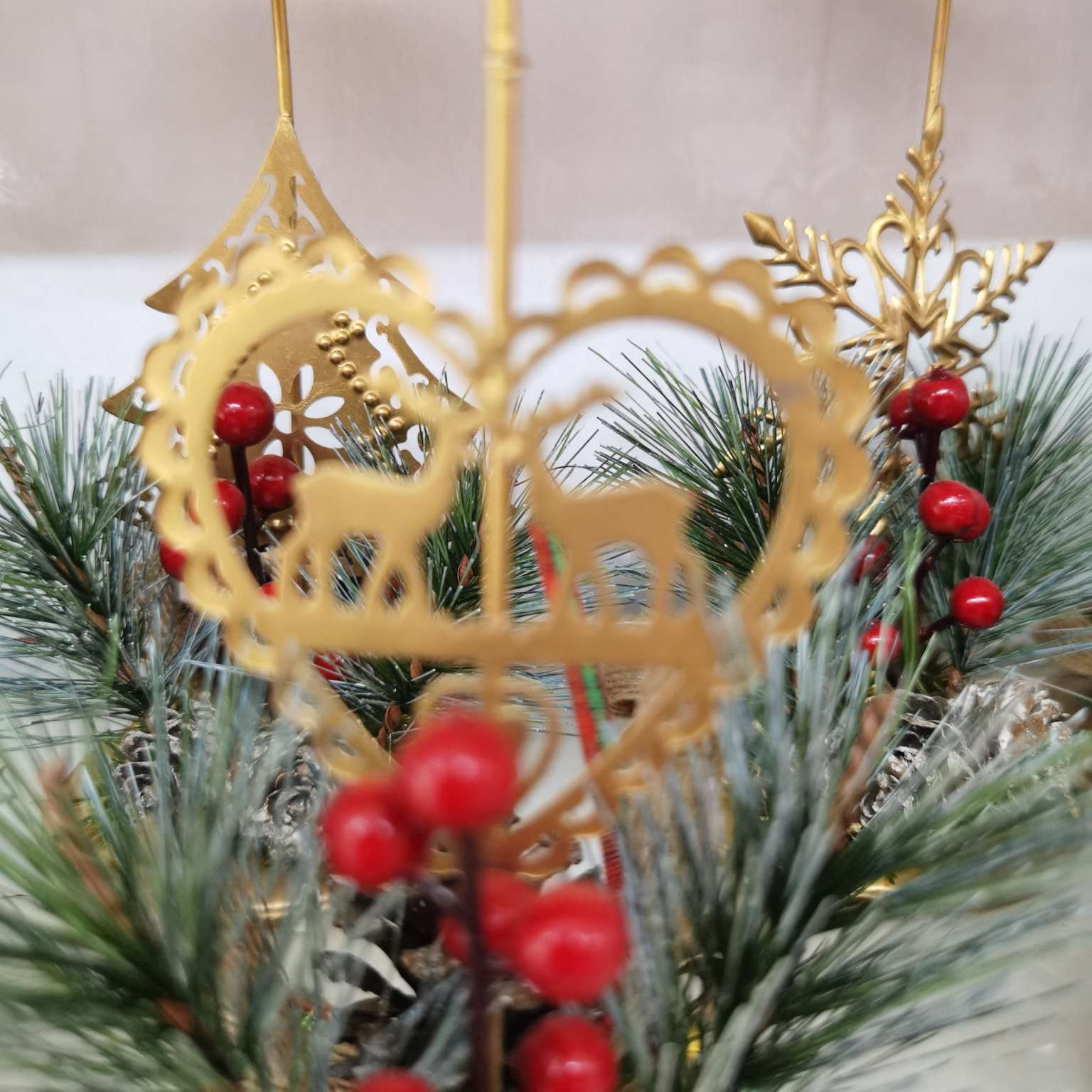 1261262021 New Christmas Gift, Christmas gift, Christmas Decoration, Christmas Candlestick Iron Ornament Item Picture
