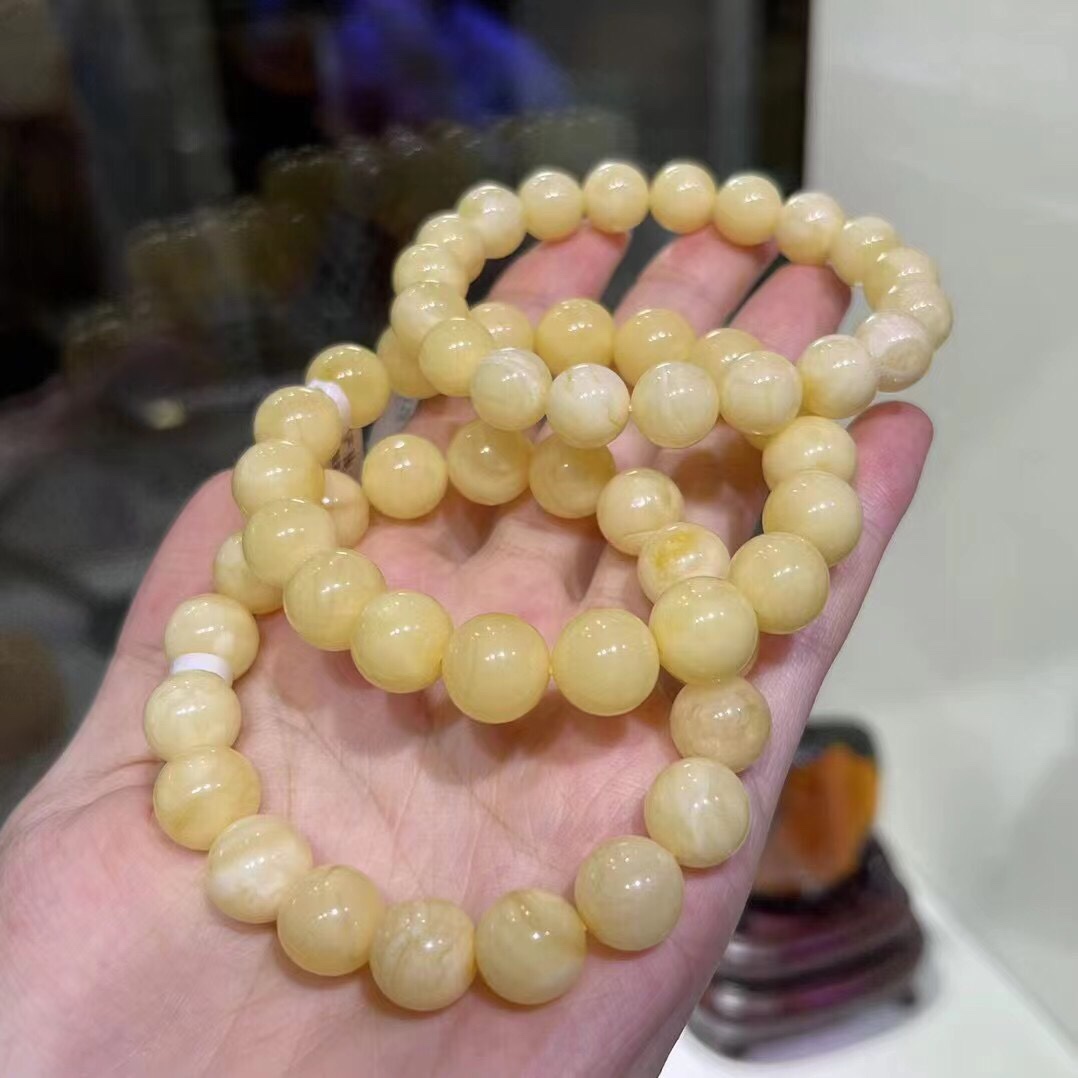 Baltic white flower beeswax bracelet details Picture