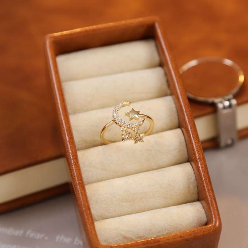 Yuzhu -065 Niche Design Star and Moon Ring, unique and fashionable Hong Kong-style Internet celebrity temperament accessory, exquisite and light luxury, Open mouth, eating ring girl Specification image