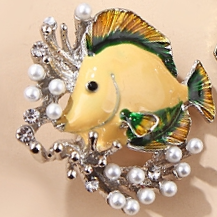 Brooch 659