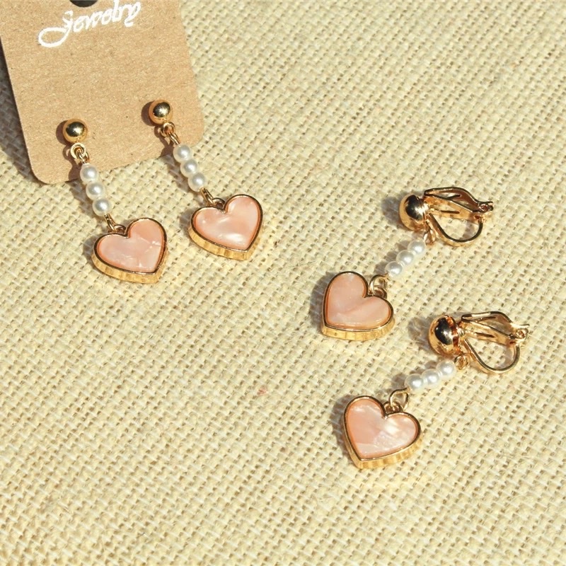 Long tassel earring clip style Korean feminine earrings and pendants without ear holes 1 Application Scenario