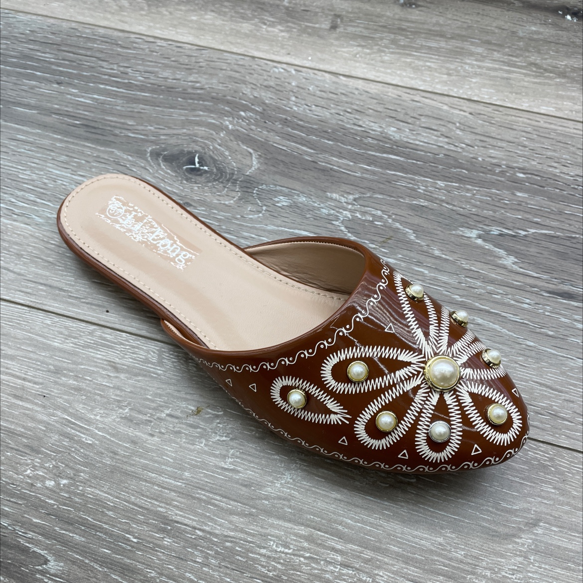 2023 Spring And Autumn New Women's Soft Sole Handmade Four Season Shoes Round Head Women's Shoes Flat Shoes 2021 New Model details Picture