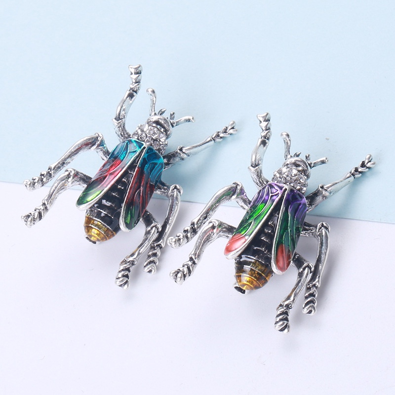Personality Vintage Alloy Drip Beetle Brooch Insect Pin Badge New Accessories Accessories for women