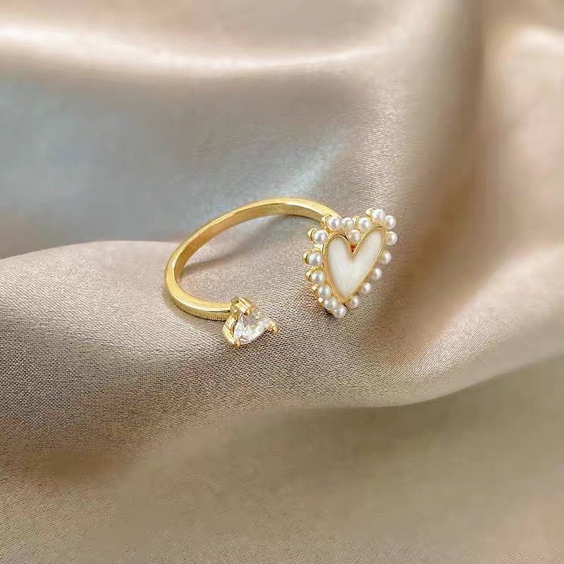 A fashionable, trendy, versatile and stylish ring for a cold and aloof goddess, a trendy and trendy young girl's Internet celebrity Item Picture