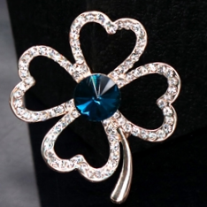 Brooch 622