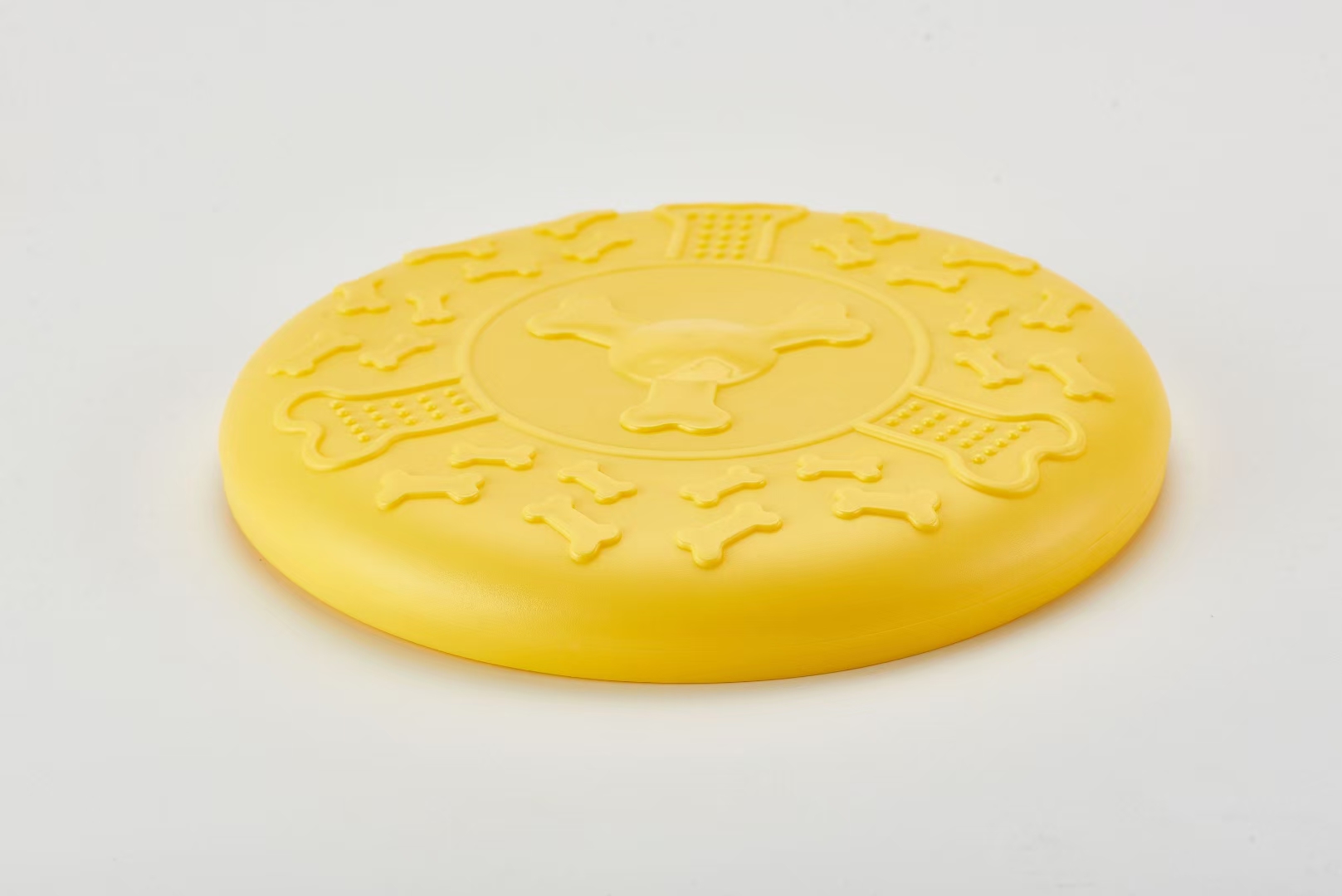 宠物用品！宠物飞盘
产品货号：HP-F006
产品尺寸：D：23cm
产品重量：125克
材料：TPR
装箱数量：160详情9