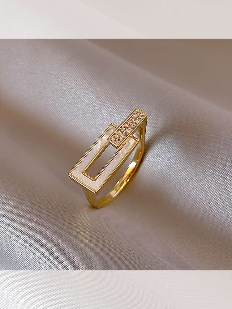 خواتم صغيرة ذات خواتم مستطيلية مستطيعة الشكل -029 Item Picture