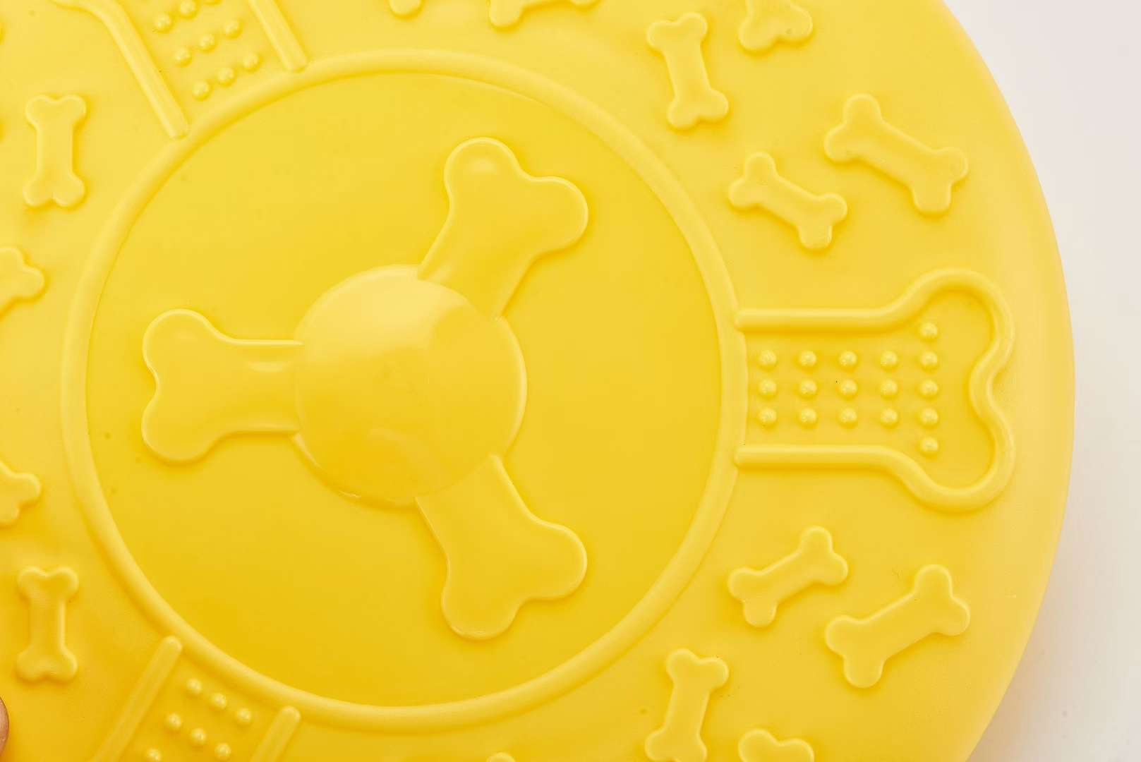 宠物用品！宠物飞盘
产品货号：HP-F006
产品尺寸：D：23cm
产品重量：125克
材料：TPR
装箱数量：160详情5