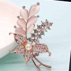 Brooch 626