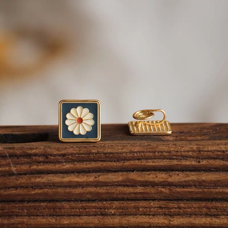 Earring clip style Korean women's elegant earrings and pendants without ear holes, Jieya steel jewelry details Picture