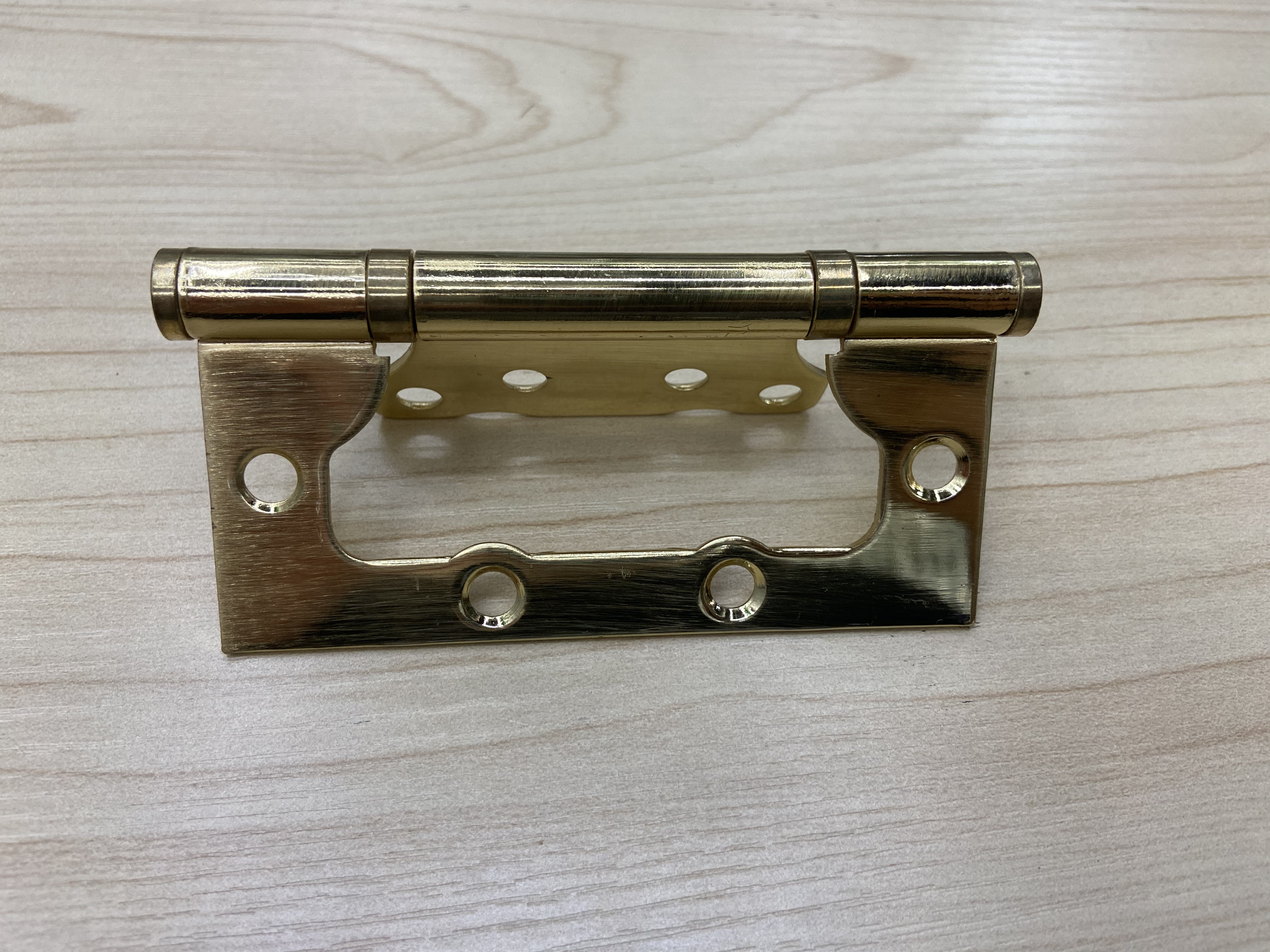 1801 4-inch mother-and-child hinge 4*3*2.0mm*2BB imitation gold Application Scenario