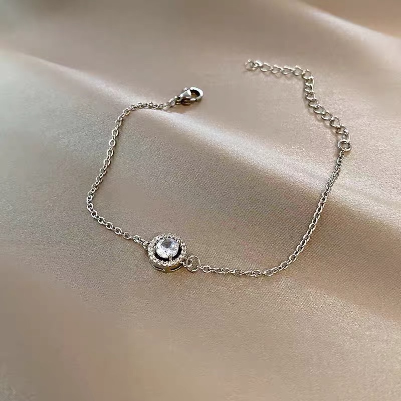 A simple, fashionable and versatile Korean-style fresh and simple bracelet Item Picture