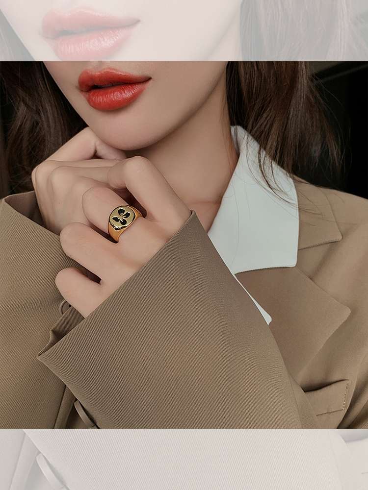 Jade Pearl -016 Black butterfly Print Ring, a fashionable, unique and niche design for women, wide index finger ring, Korean version, elegant and exquisite ring details Picture