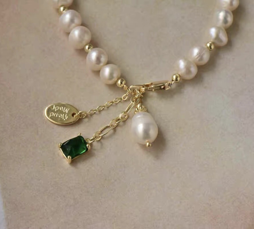 Beizhu noble and elegant, stylish and trendy vacation bracelet for socialites Item Picture