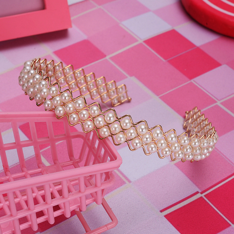 FLY1713 New pearl hairband, a popular headband for women, a versatile Korean hairpin, a simple and elegant hairpin for women, and a hair accessory pic 5