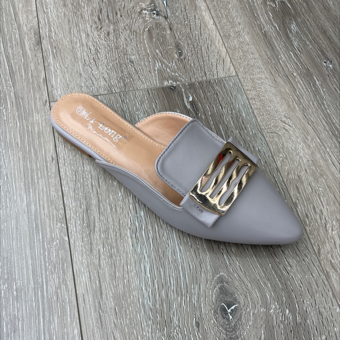European And American Style Slippers Women Wear Women's Beach Shoes Flat Sandals 2021 New details Picture