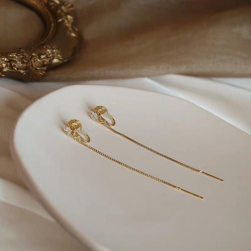 Long tassel earrings, clip style, Korean feminine earrings and pendants, no ear holes Application Scenario