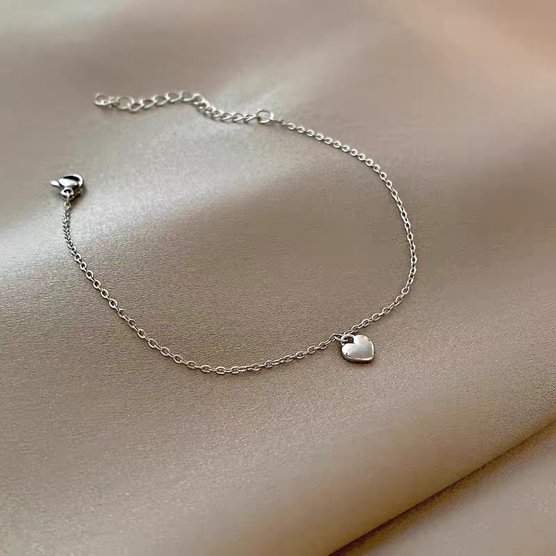 A must-have fashionable, versatile and trendy Korean-style new bracelet for ladies Application Scenario